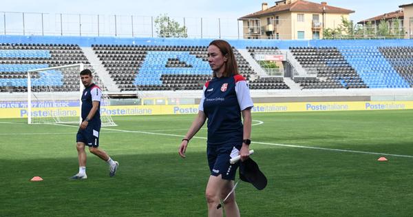 Srbija u Pizi na megdanu Italijankama: Fudbalerke odradile poslednji trening pred nastavak borbe za Mundijal!  /VIDEO/