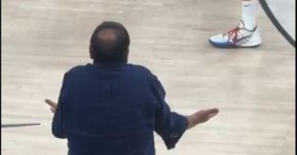 Ataman pobesneo zbog Orlića: Umalo uleteo na teren na utakmici Srbija – Turska /VIDEO/
