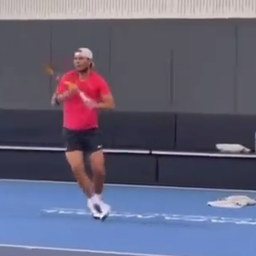 Razgalio sve svoje navijače! Rafael Nadal počeo da trenira pred povratak na Tur /VIDEO/