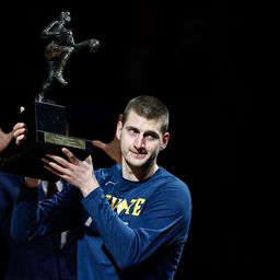 Ovo niko nije primetio: Jokić prvi košarkaš koji je dobio dva različita MVP trofeja! Votson otkrio malo poznatu stvar