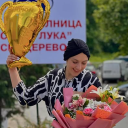 Naša reprezentativka je na takmičenju otkrila da je bolesna i sa 19 godina je počela borbu za život: Milica je sama, ali je borac!