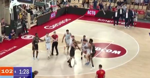 Haos u Kneževini: Žestoka tuča na utakmici Monaka /VIDEO/