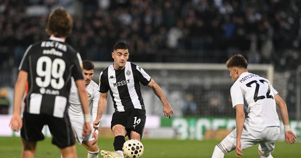 Sudar creno-belih i belo-crnih usred Humske! /GALERIJA/