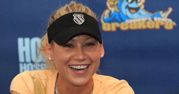 Paparaci konačno "ulovili" nekada najlepšu teniserku sveta: To je glavna tema interneta jer je neprepoznatljiva! /FOTO/