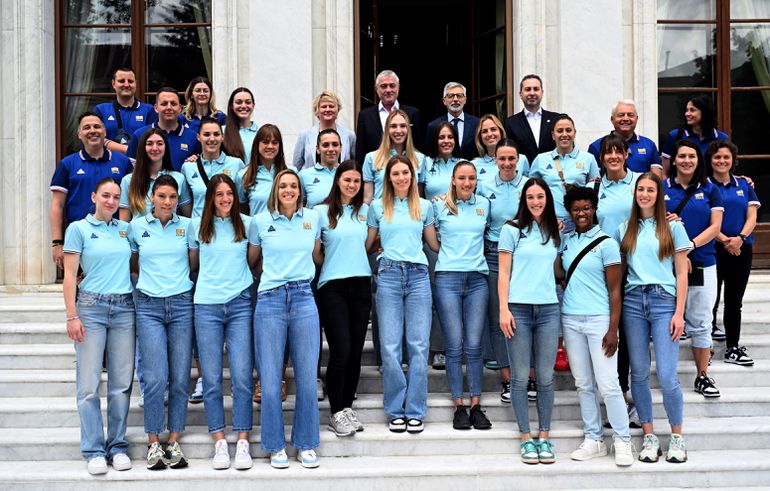 Ambasador Francuske u Srbiji ugostio košarkašice: Košarka je polje takmičenja, ali i prijateljstva ove dve zemlje /FOTO, VIDEO/