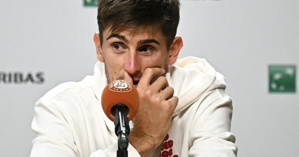 Italijan objasnio zašto neće igrati polufinale Rolan Garosa: Došao je doktor, dao mi je nešto