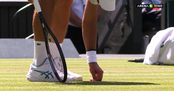 Novak čupao travu nakon izgubljenog poena!