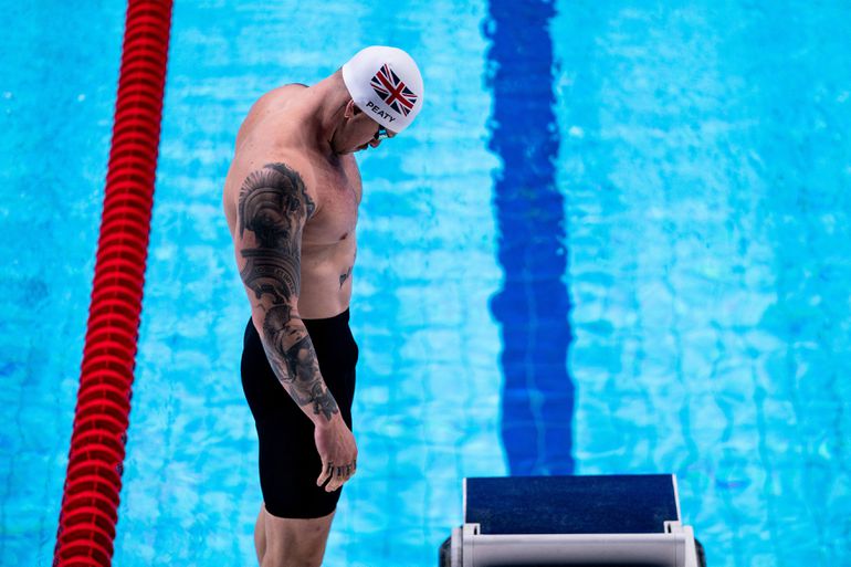 Žene će mu doći glave! Olimpijski prvak u problemima zbog ljubavnog trougla - kolega ga napao zbog devojke, a onda i raskrvario /FOTO/