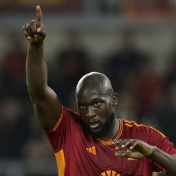 Mučenje i vaskrsnuće Rome za tri minuta nadoknade: Zver Lukaku od tragičara do junaka u pobedi za infarkt