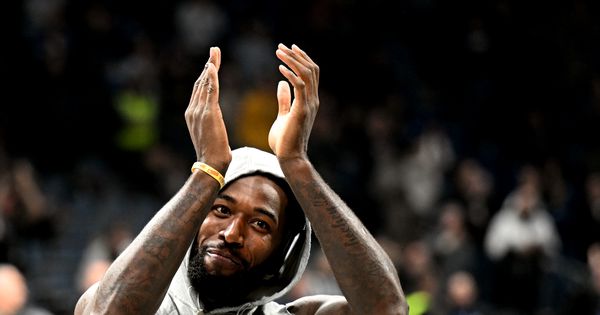 "Poljupcem je hteo da mi izleči nogu..." Ataman iznenadio Lesora: Mislio sam da je lud