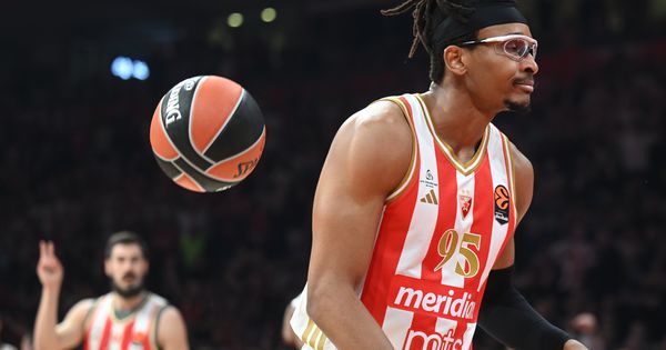 "Starim... Bole me leđa!" Moneke o povratku u Vitoriju: Samo treba da pobedimo