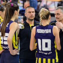 Bivši selektor Srbije nadmudrio aktuelnog: Terzićev Fenerbahče pregazio Gvidetijev Vakifbank i napravio veliki korak ka finalu Lige šampiona