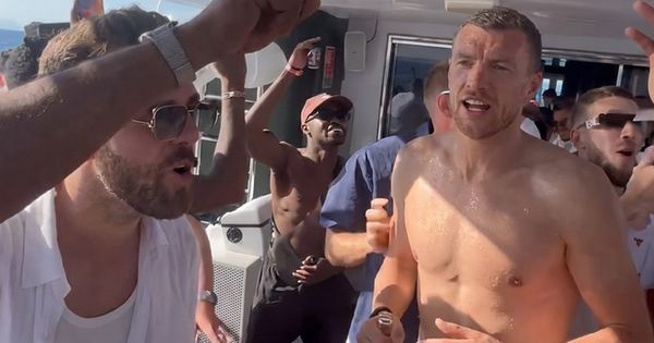 Ludi provod na jahti: Džeko i Katić u transu, a tek da vidite ko im je puštao muziku! /VIDEO/
