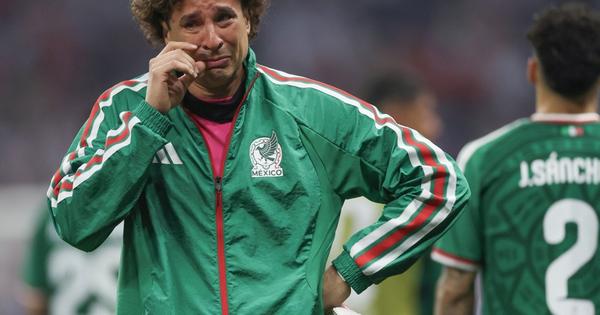 Emotivan kraj legende: Očoa se izjednačio sa Mesijem i Ronaldom i u suzama se oprostio od Meksika /VIDEO/