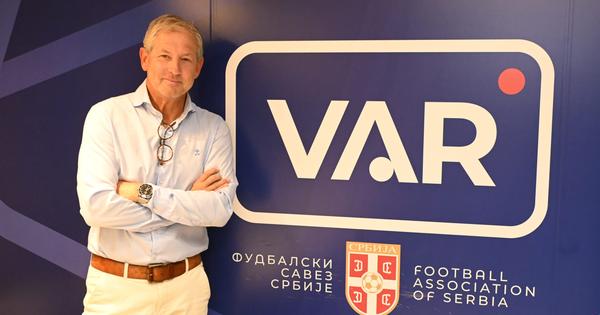 Samo jedan čovek sme da priđe sudiji! Frank De Bleker postavio gvozdene uslove srpskim klubovima: Nema više pritiska na terenu!