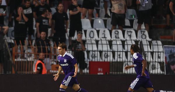 Tumba zanemela posle 16 sekundi: Mihajlo Cvetković ponovo strelac za Anderleht! /VIDEO/