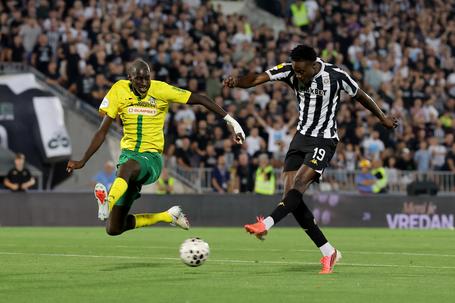 PARTIZAN – TOBOL Poništen gol, milimetri odlučili: Demba Sek se obrukao, sudija doneo dve kontroverzne odluke! /VIDEO/