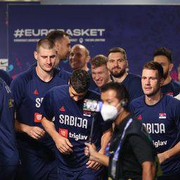 "VERUJEMO JEDAN DRUGOME!" Usnimljen Jokićev govor sa Evrobasketa za anale - ovo je reprezentacija! /VIDEO/