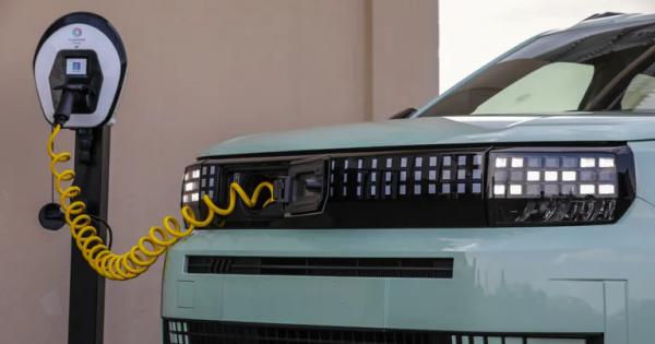 Bezobrazluk koji ne poznaje granice! Zašto bahati vozači na Balkanu uporno blokiraju punjače za električne automobile?!