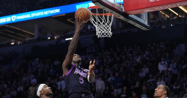 Džabe Edvards, kad ostali ne mogu to da isprate: Orlando razbio Minesotu!