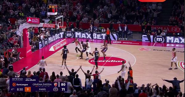 Cela Arena skandira jedno ime!