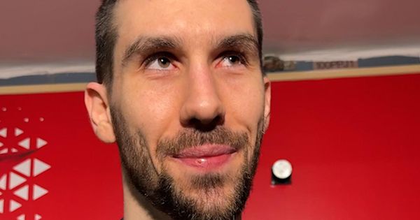 "Volim te, Ognjene!" Kapiten Zvezde odigrao brutalnu partiju, pa progovorio o slavlju sa navijačima!