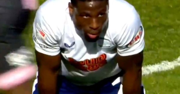 Kandidat za gol sezone: Pogledajte jedan od najbizarnijih autogolova ikad! /VIDEO/