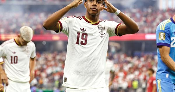 Srbin proglasio novog Mesija: Nemanja Vidić surovo iskren o slomu Ronaldove Portugalije i Laminu Jamalu!