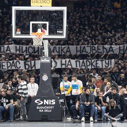 Mirotić dobio tri žestoke poruke: Navijači Partizana mu nisu oprostili to što nije došao /FOTO/