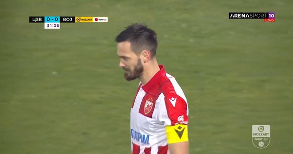 Vojvodini se baš posrećilo: Mirko Ivanić promašio ono što inače ne promašuje, lopta prošla tik uz gol!