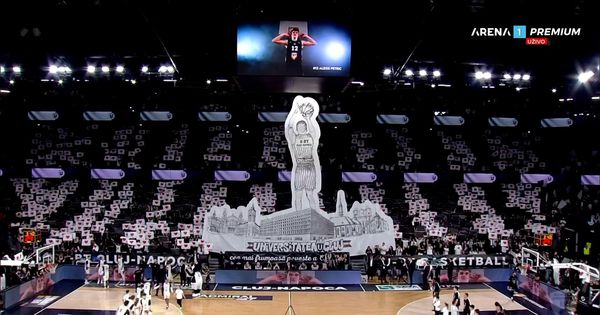 Partizan u Rumuniji dočekan u velikom stilu: Fantastična koreografija navijača Kluža!