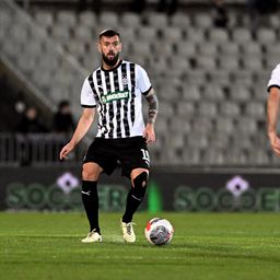 RADNIK - PARTIZAN Kovač duplirao prednost crno-belih, pogodak gostiju izazvao tenzije na terenu!