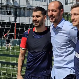 Milan Borjan posetio drugove na Marakani! Evo ko mu se najviše obradovao! /VIDEO/