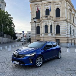 "Roki" među gradskim automobilima: Legendarni Clio se ne predaje do poslednje runde