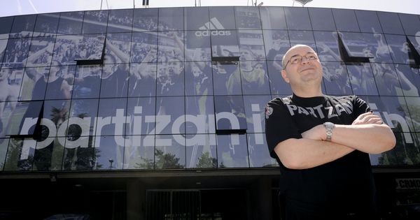 "Dule, hvala na svemu i počivaj u miru" FK Partizan odao počast Dušku Vujoševiću