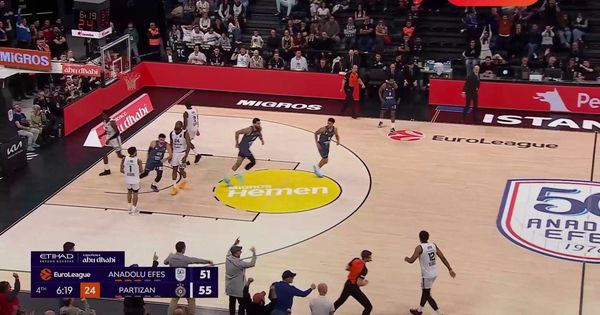 Au, Larkin istopio razliku: Parni valjak u problemu!