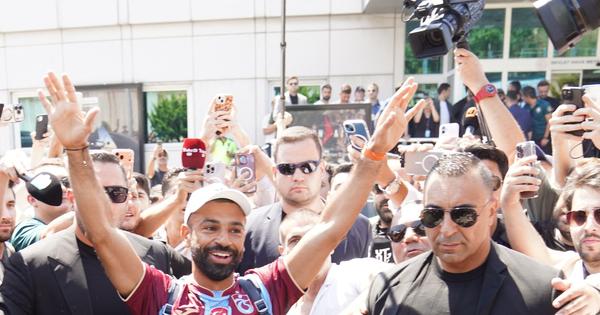 Kraljevski tretman za Salaha u Trabzonu: Klub ga učinio najplaćenijim igračem Evrope, a gradonačelnik mu spremio poklon kakav nije mogao ni da zamisli /VIDEO/