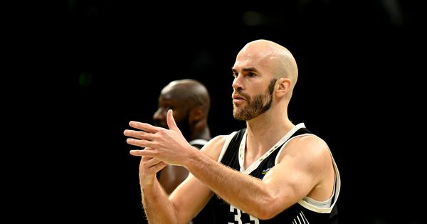 Šta ne valja u Partizanu? Kalatesova glava! Svi pričaju o čudnom potezu Alekse Radanova tokom meča protiv Dubaija! /VIDEO/