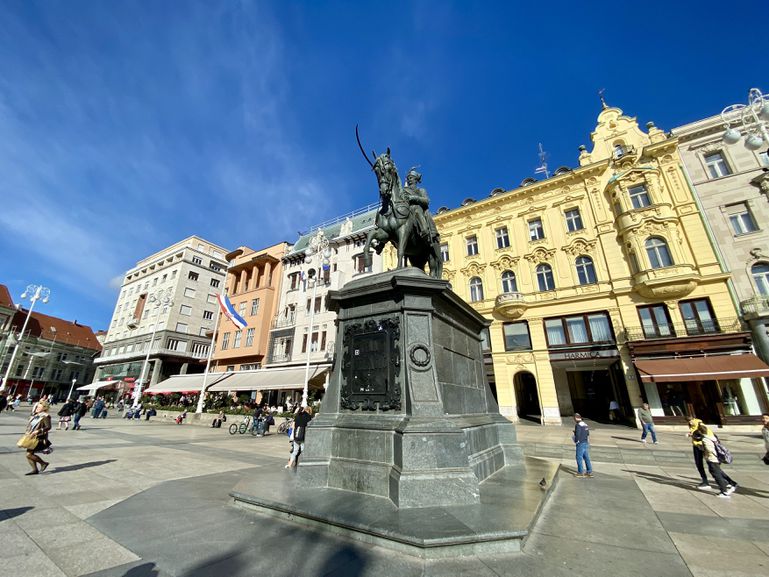 Fudbalski trener iz Srbije osuđen u Zagrebu: Maltretirao ženu, davio je, govorio joj da je ku**a, pa joj ukrao telefon