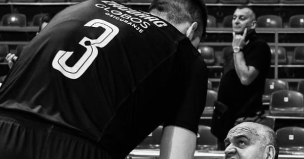 "Dule nikad nije bio moj trener, a kada sam dobio otkaz u NBA i pretrpeo najteži udarac u karijeri, stiže mi poruka: Sine..."