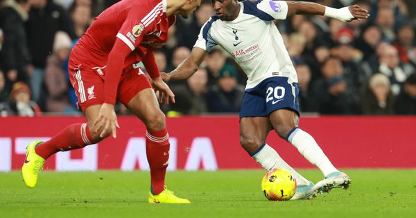 Udarac za Totenhem i De Zerbija pre debija Italijana