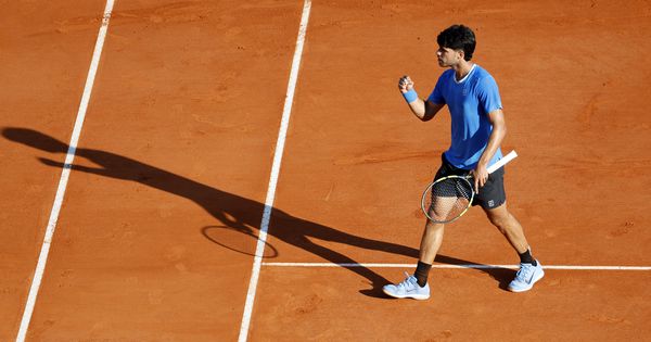 Alkaras uz dosta muke do četvrtfinala Monte Karla! /VIDEO/