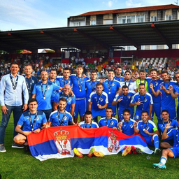 Čuvaj se svete plave čete: Odbojkaška pesma važi i za reprezentaciju Beograda u fudbalu - osvojili su evropsko srebro!