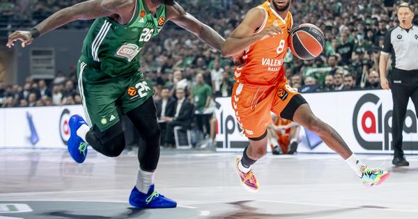 Videli smo najbolju partiju u Evroligi u 21. veku: Majstor je to uradio na gostujućem terenu u grotlu Atine - indeks 45!