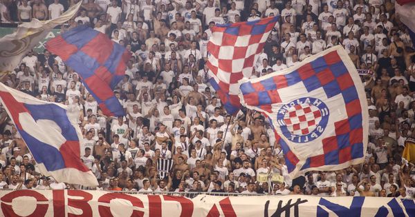 Navijačka saradnja trese Balkan: Isplivala navodna prepiska vođe Torcide i Grobara /VIDEO/