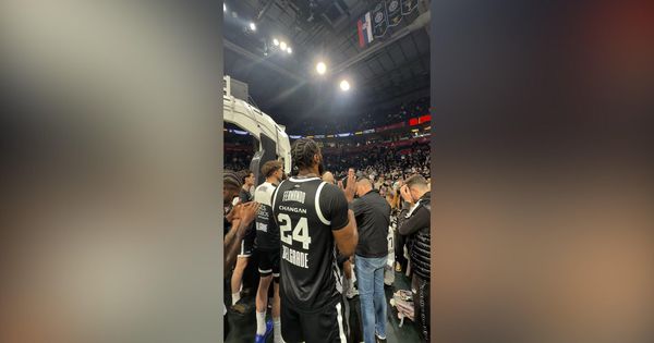 "I kada ne budeš prvi ti" Igrači Partizana stali ispred navijača nakon poraza od Žalgirisa