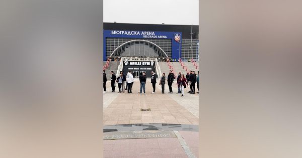 Tužno ispred Arene: Evo kako se navijači crno-belih opraštaju od Duleta Vujoševića