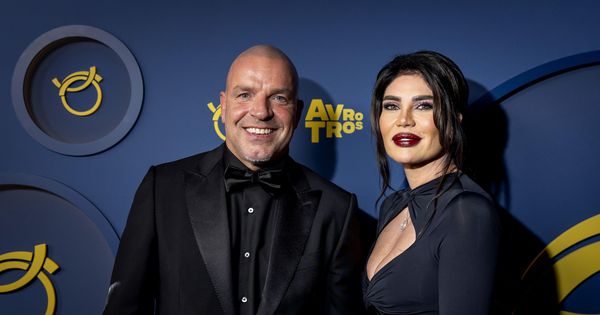 Najluđa priča holandskog Saše Ćurčića! Imao zebru za ljubimca, a žena i detektiv ga uhvatili sa striptizetom koja mu je rodila dete