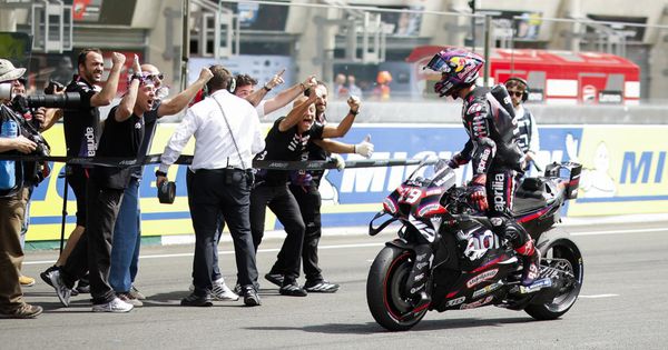 Moto GP spektakl u Le Manu! Martin u finišu “ukrao” pobedu Becekiju, Mark Markes u Madridu hitno morao na dvostruku operaciju!