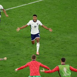 Oliju je potrebno 10 minuta da bude heroj Engleske, a Sautgejt da bude trener! Englesku u finale odvele superizmene /VIDEO/